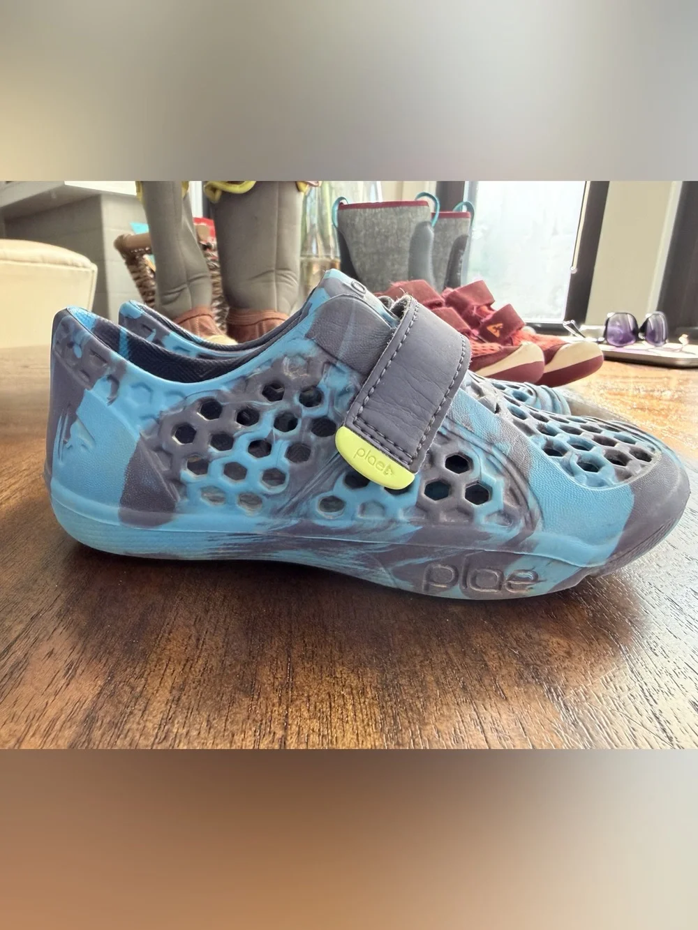 PLAE Kids Navy and Light Blue Marbled Water shoe